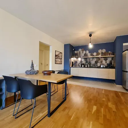 Baratero Club Private Parking Ev Points Apartament *